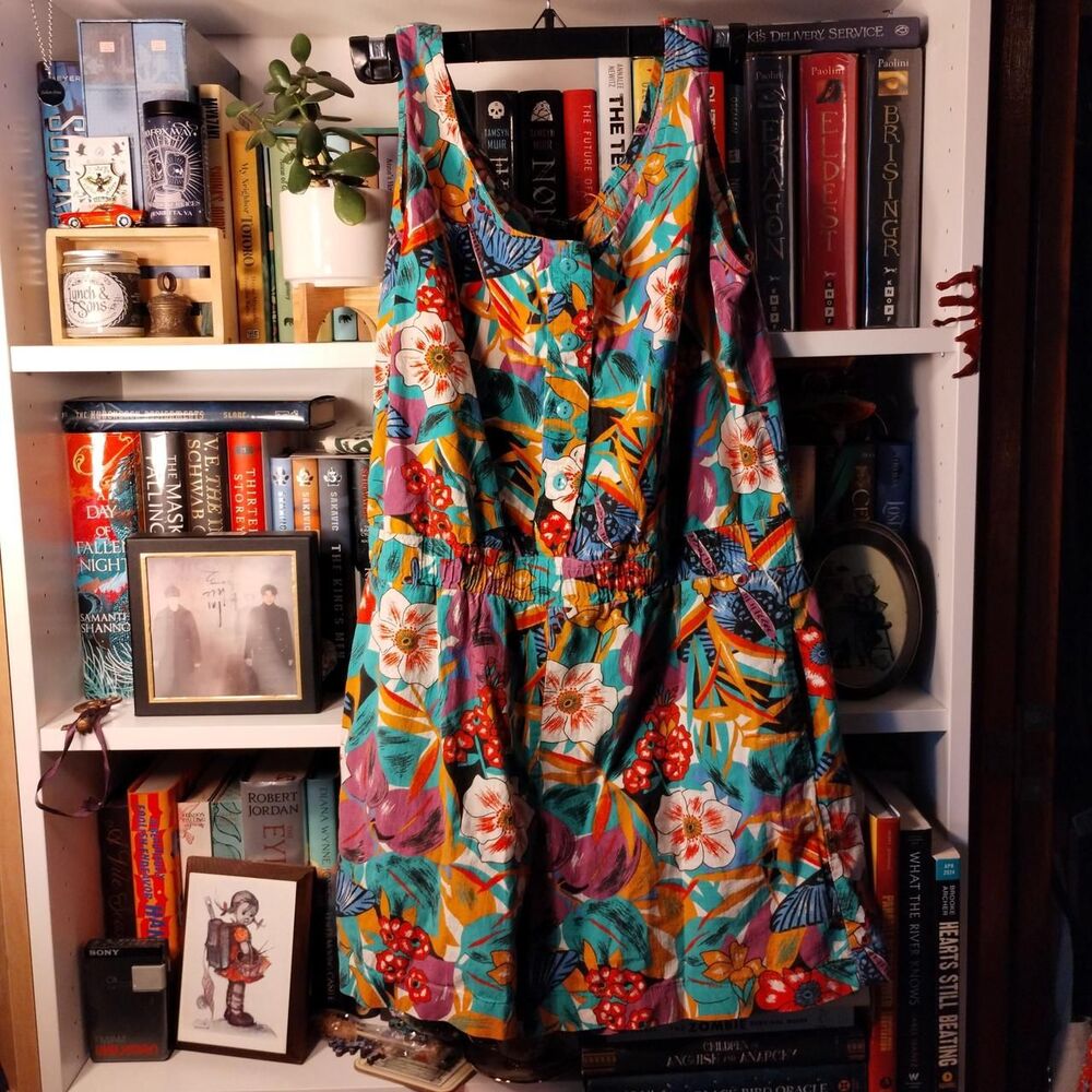 Vibrant multi-coloured Marissa floral jumpsuit/romper. Size Small